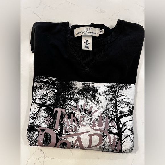 H&M Black Graphic Crewneck Sweater - Picture 3 of 3